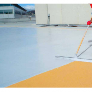 IZOELASTIC UV Material hidroizolues dy komponentësh me bazë çimentoje, me elasticitet dhe me funksion mbrojtës për tarraca. KARAKTERISTIKAT Hidroizolues dy-komponentësh me bazë çimentoje, inertësh me granulometri të seleksionuar, aditivësh specialë dhe polimere sintëtike në dispersion ujor. Duke përzier dy komponentët, përftohet një masë që mund të aplikohet edhe në sipërfaqe vertikale, me një trashësi deri në 1 mm për shtresë. Falë përmbajtjes së lartë të rezinave sintetike dhe cilësive të tyre, ai garanton një ngjitje të shkëlqyer në të gjitha sipërfaqet e betonit, tullave dhe qëramikës (të parapërgatitura). Pas fortësimit, ai krijon një shtresë hidroizoluese dhe elastike, rezistente ndaj agjentëve atmosferikë.